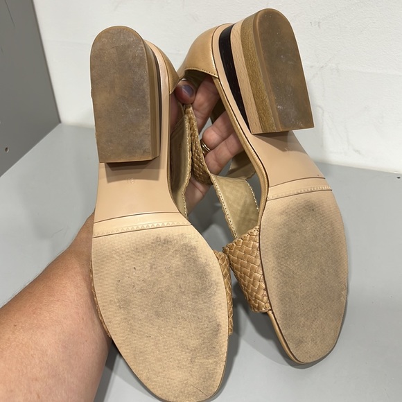 {VAN ELi} Sz 9N Beautiful 1 3/4” Stacked Wood Heel w/Camel Weave Tstrap Shoe - Picture 11 of 11